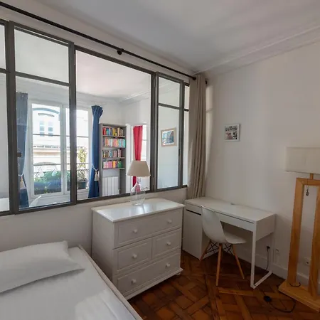 Apartment Colonnade *